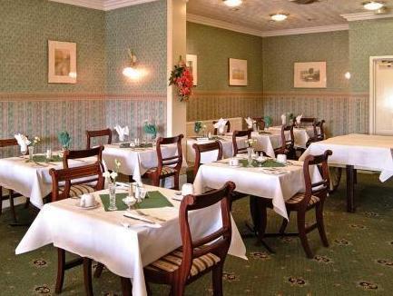 Norwich Hotel 3*