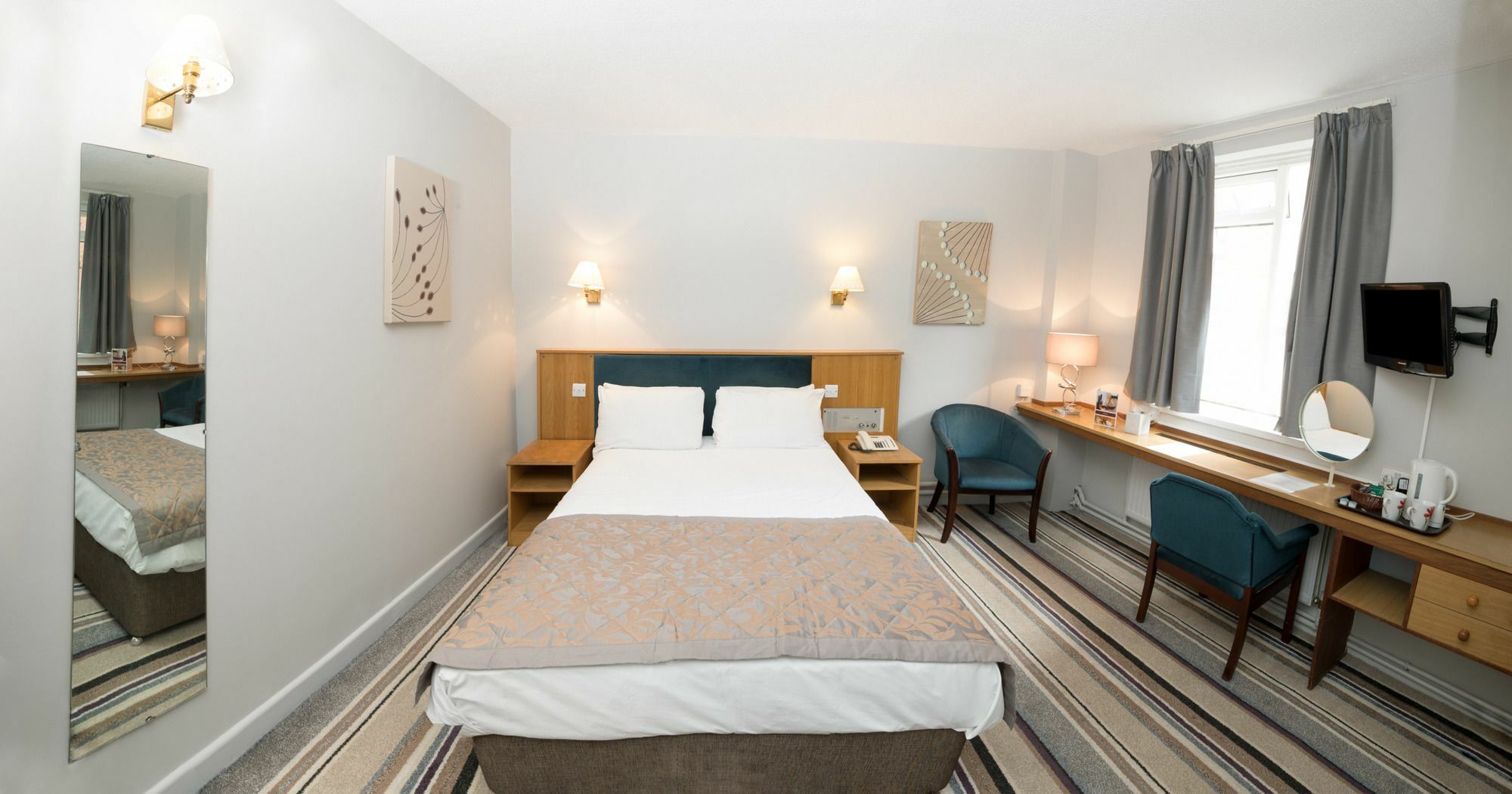 Norwich Hotel 3*