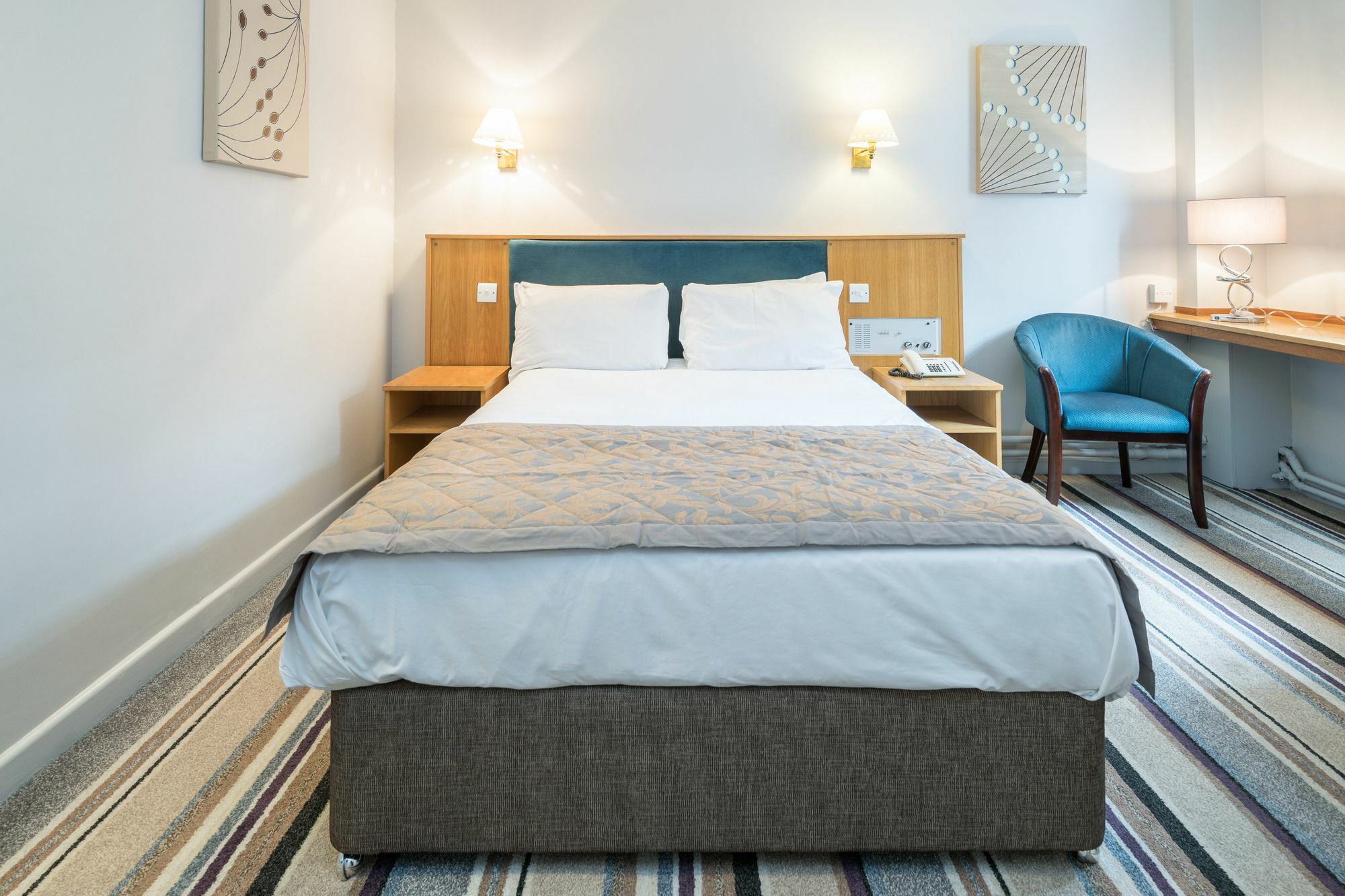 Norwich Hotel 3*